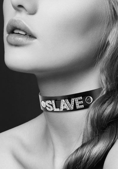 Чокер с надписью COLLIER STRASS SLAVE CUIR BOVIN